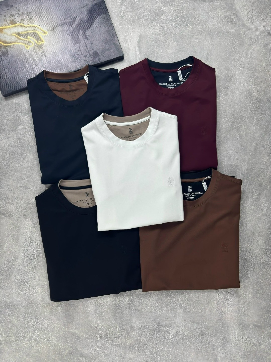 мужская футболка,футболки для мужчин,футболки брендовые,футболка,бордовая футболка