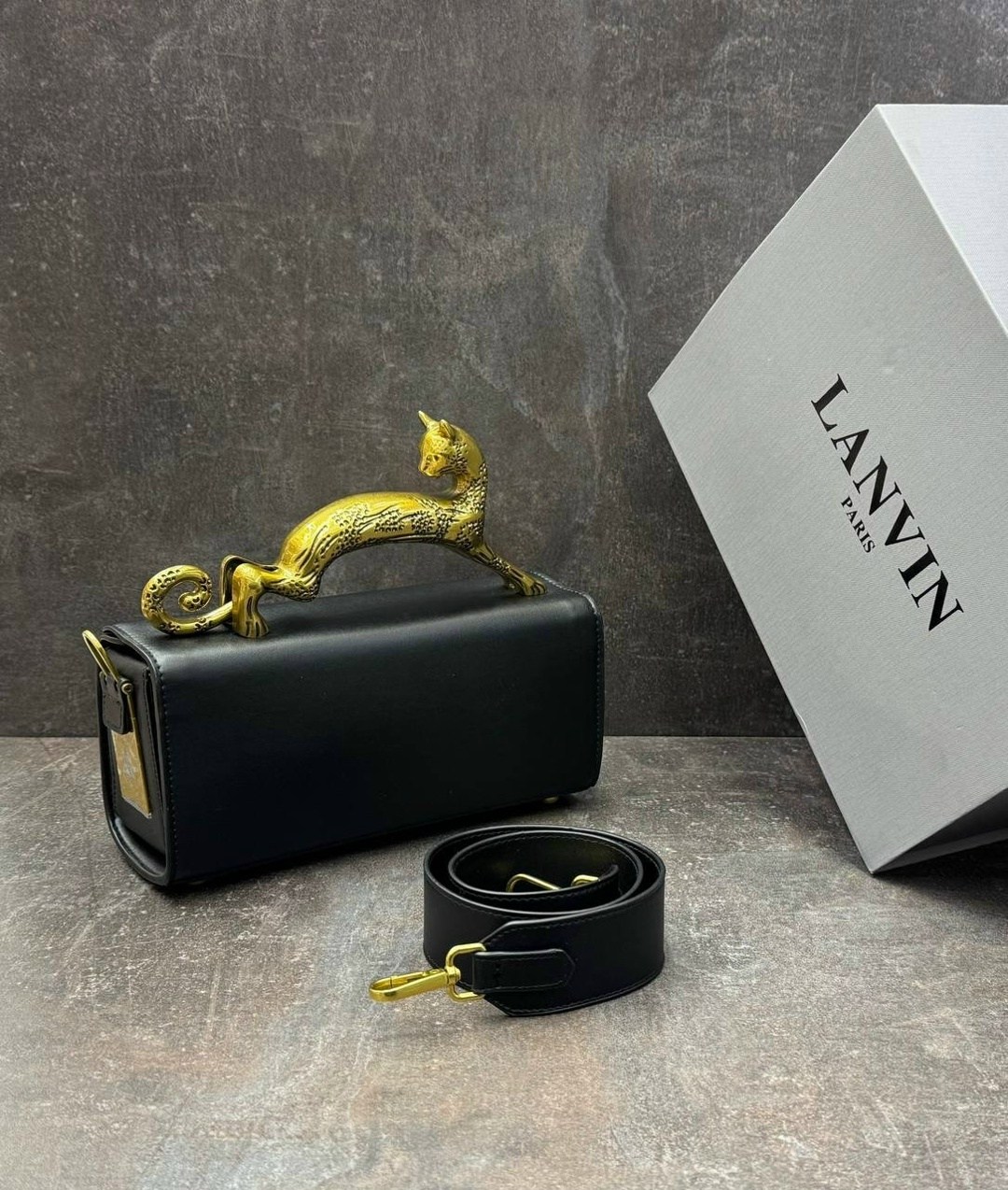 сумка lanvin,сумка,сумка lanvin 25х12 см натуральная кожа,сумка lanvin натуральная кожа,женская сумка