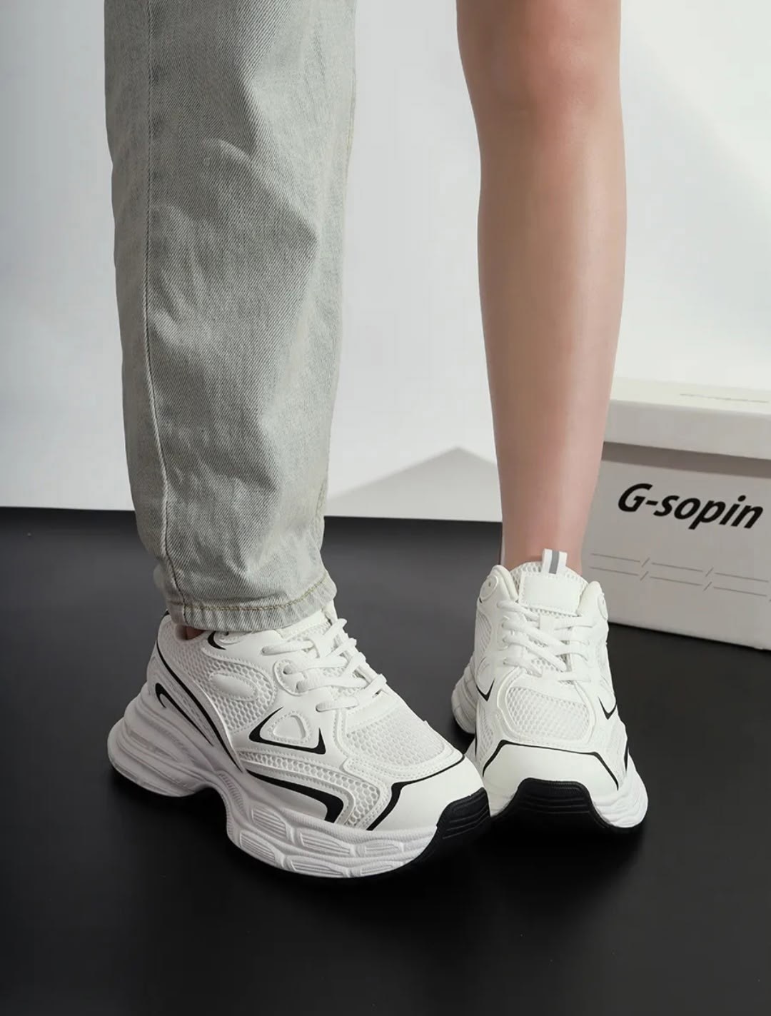 женские кроссовки,спортивная ,массивные кроссовки,кроссовки модные,стильные кроссовки