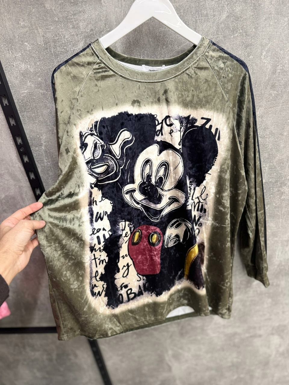 свитшот толстовка оверсайз микки маус со стразами,модные свитшоты,свитшот,свитшот женская,свитшот толстовка