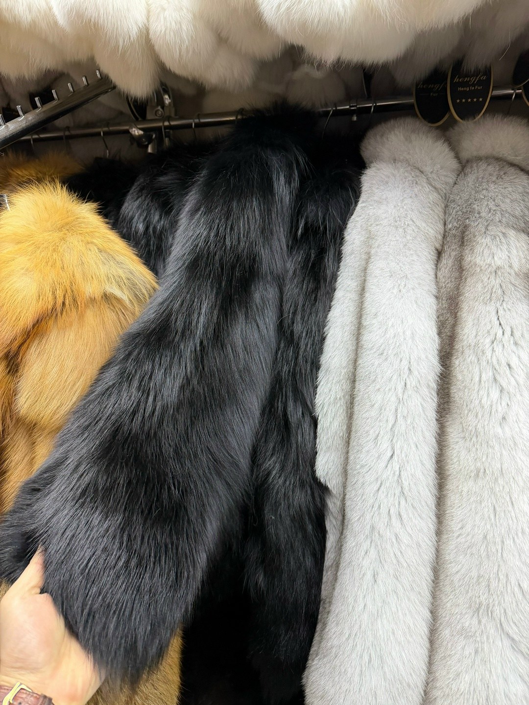 куртка из меха песца студия меха sibilla furs,женская шуба,шуба из меха финского песца,куртка из меха песца sibilla furs,женская шуба из натурального меха чернобурки