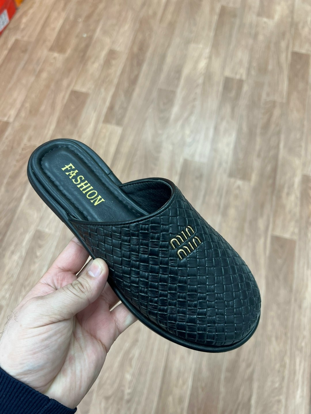 ,мужские кожаные тапочки,мужские тапочки,мужские тапочки домашние,кожаные тапочки