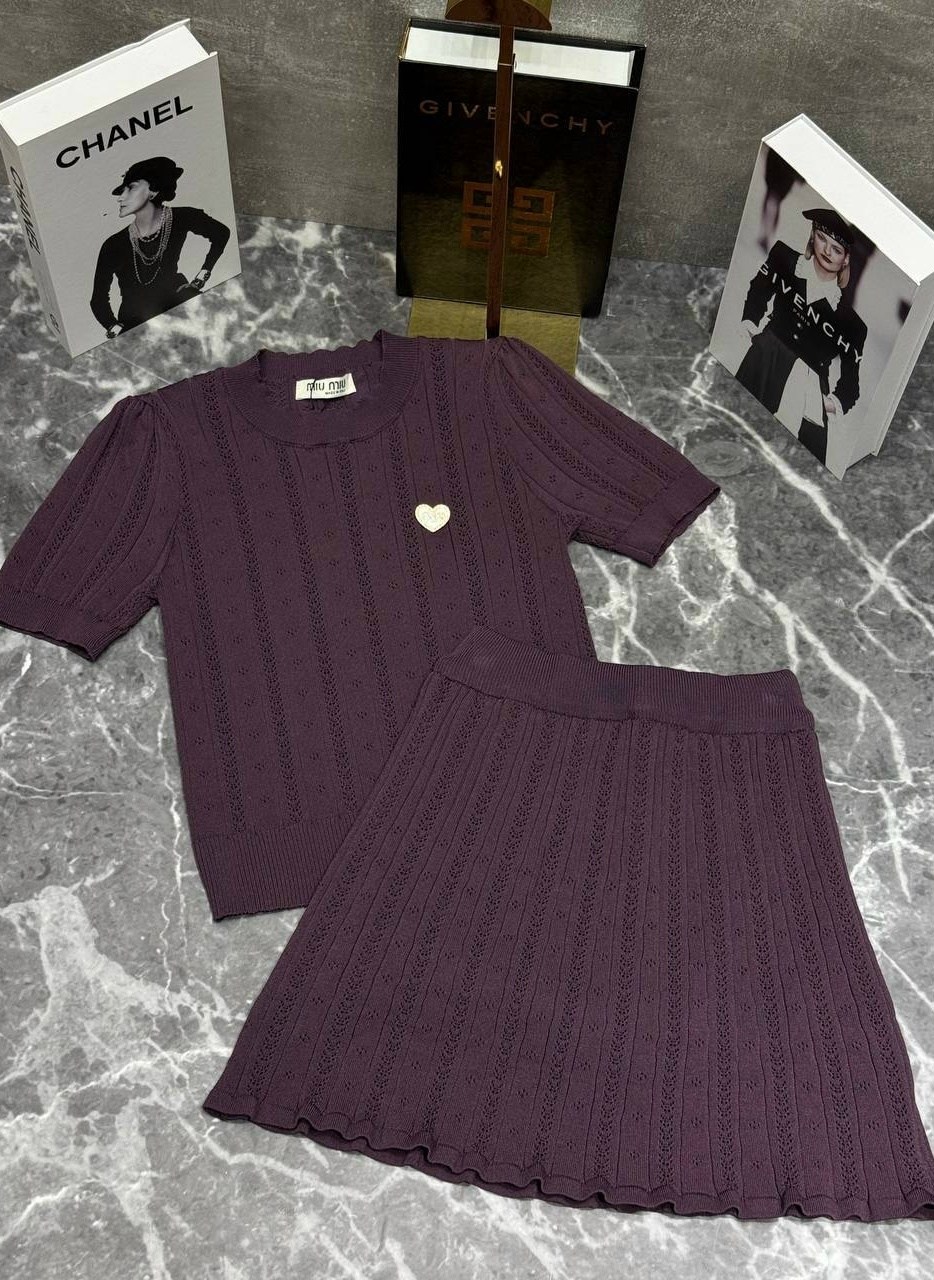 джемпер,трикотажный пуловер,трикотажный джемпер,свитер джемпер,вязаные свитера