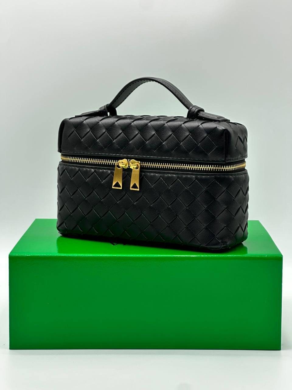 сумка женская bottega veneta,сумка bottega veneta,сумка через плечо из натуральной кожи vanity bottega veneta черный,сумка-коробка из натуральной кожи bottega veneta,сумка