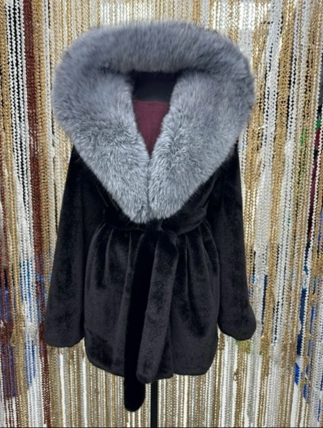 шуба норковая с капюшоном из чернобурки,эко шубки под норку с капюшоном,шубка под норку с капюшоном,шуба норковая с чернобуркой,шуба норковая с капюшоном из чернобурки снежная королева