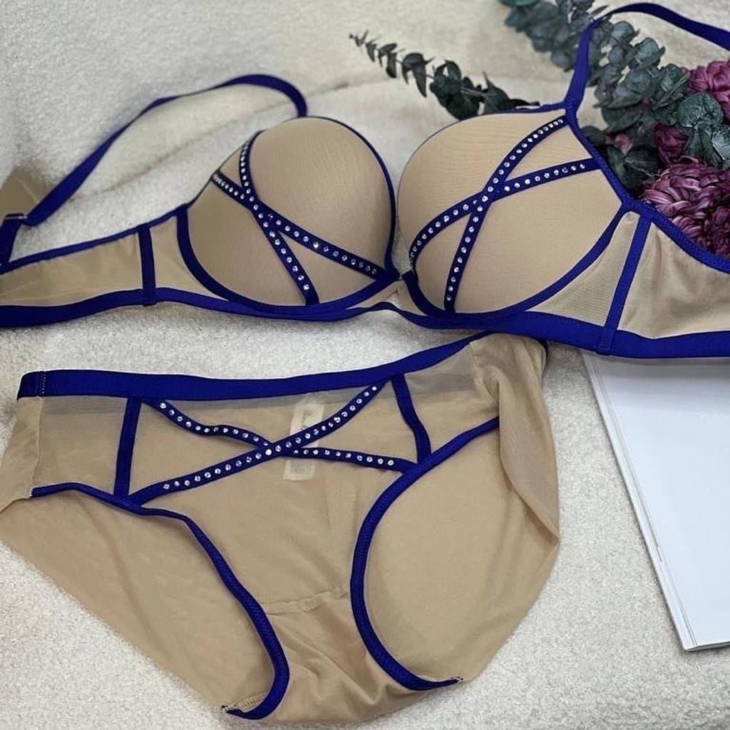 комплект женского нижнего белья,нижнего белья комплект,женское белье нижнее,комплект белья женский,бюстгальтер комплект