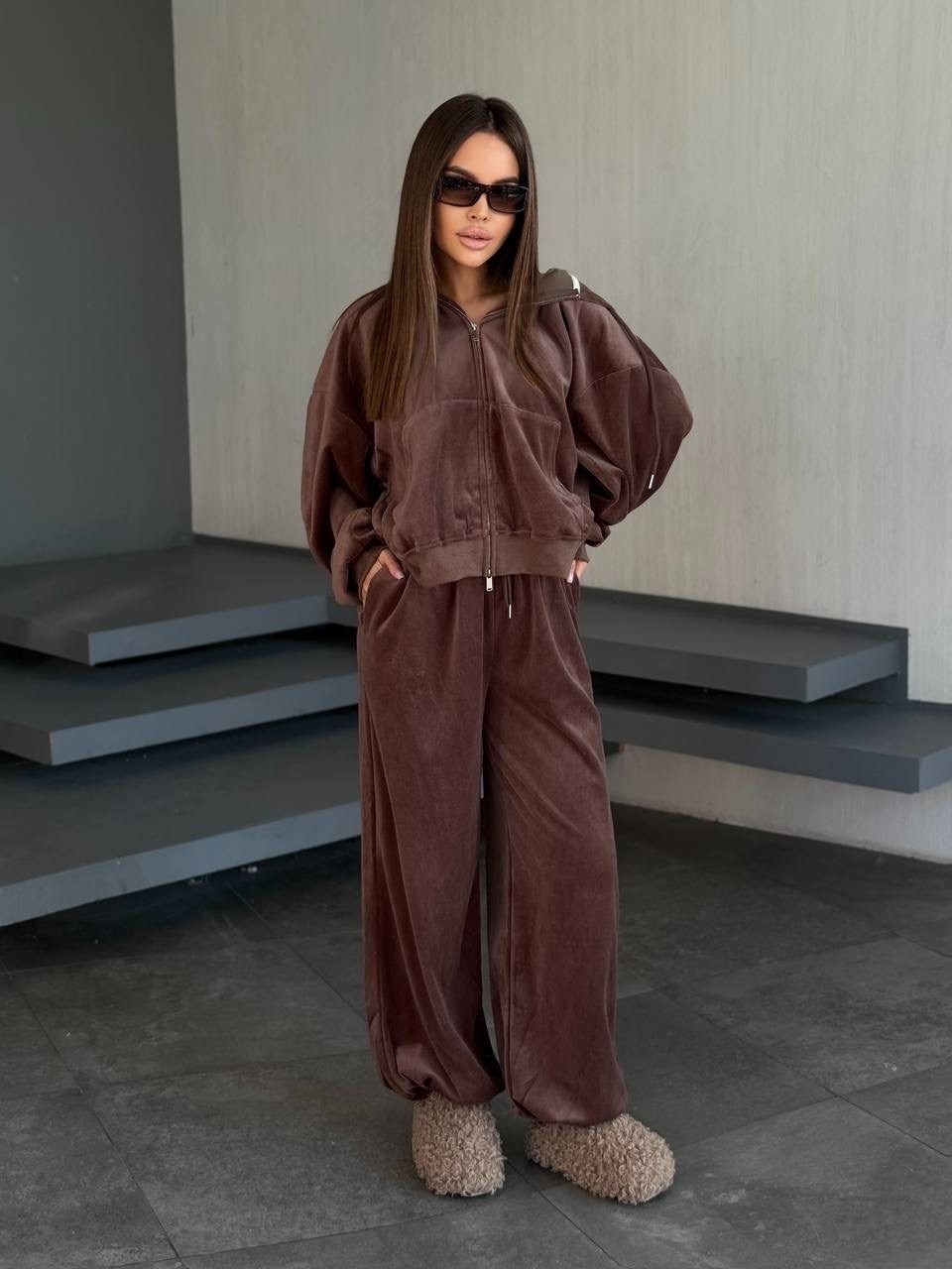 костюм велюровый,велюровый костюм женский,костюм спортивный велюровый оверсайз,костюм велюр,костюм спортивный