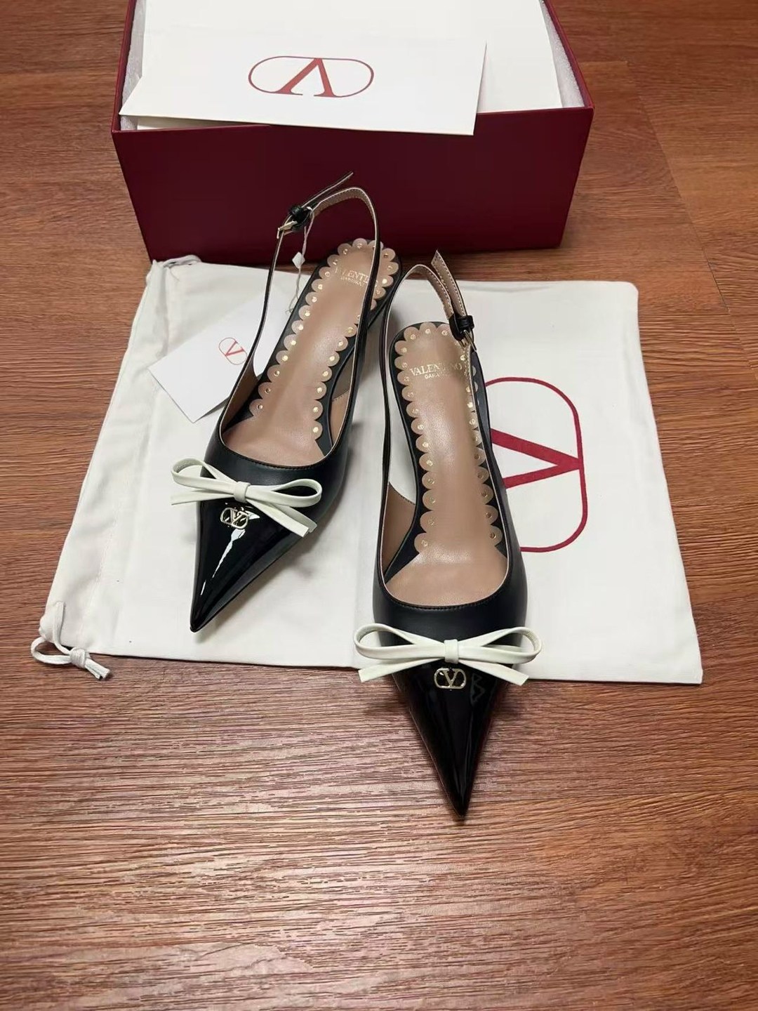 босоножки valentino garavani черные лаковые,туфли valentino,,босоножки valentino,valentino туфли valentino