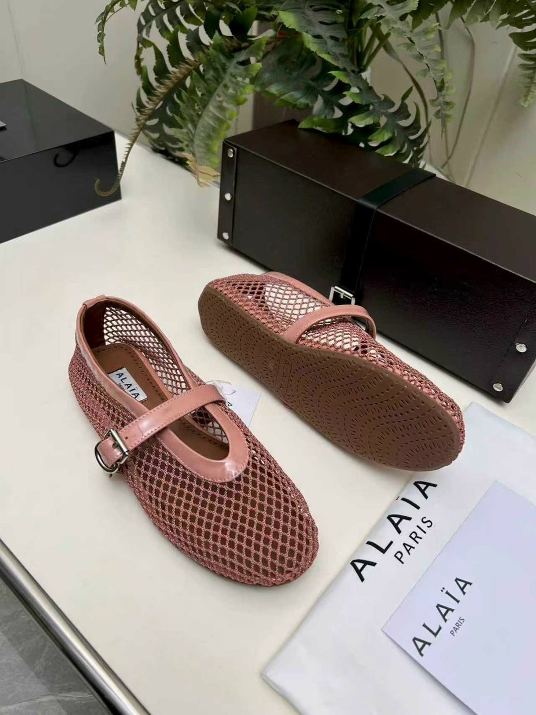 ,балетки alaia,женская ,женские балетки,брендовая