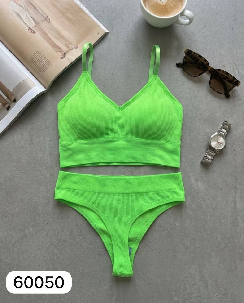 комплект женского нижнего белья,нижнего белья комплект,комплекты белье,белье бесшовное комплект,нижнее белье топ