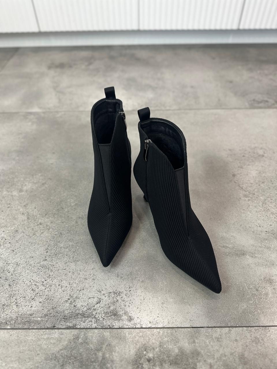 ботильоны женские,,ботильоны черные,ботильоны,ботильоны чулки страдивариус