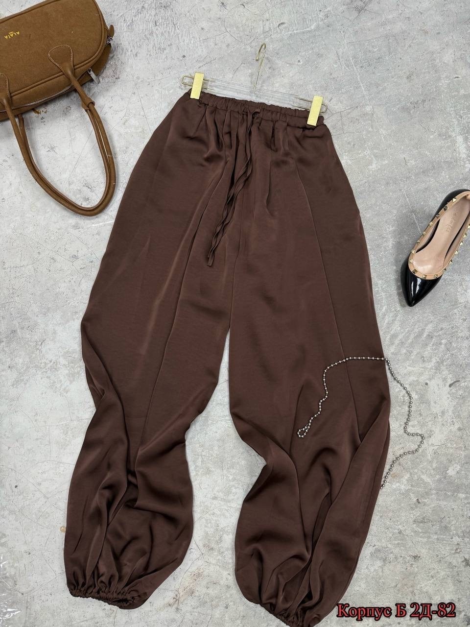широкие женские брюки палаццо,брюки палаццо,брюки палаццо 2026,брюки палаццо женские,брюки палаццо с завышенной талией