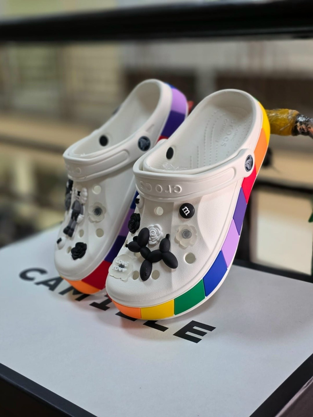 кроксы женские,кроксы,кроксы шлепки с джибитсами,женские сабо crocs,crocs сабо