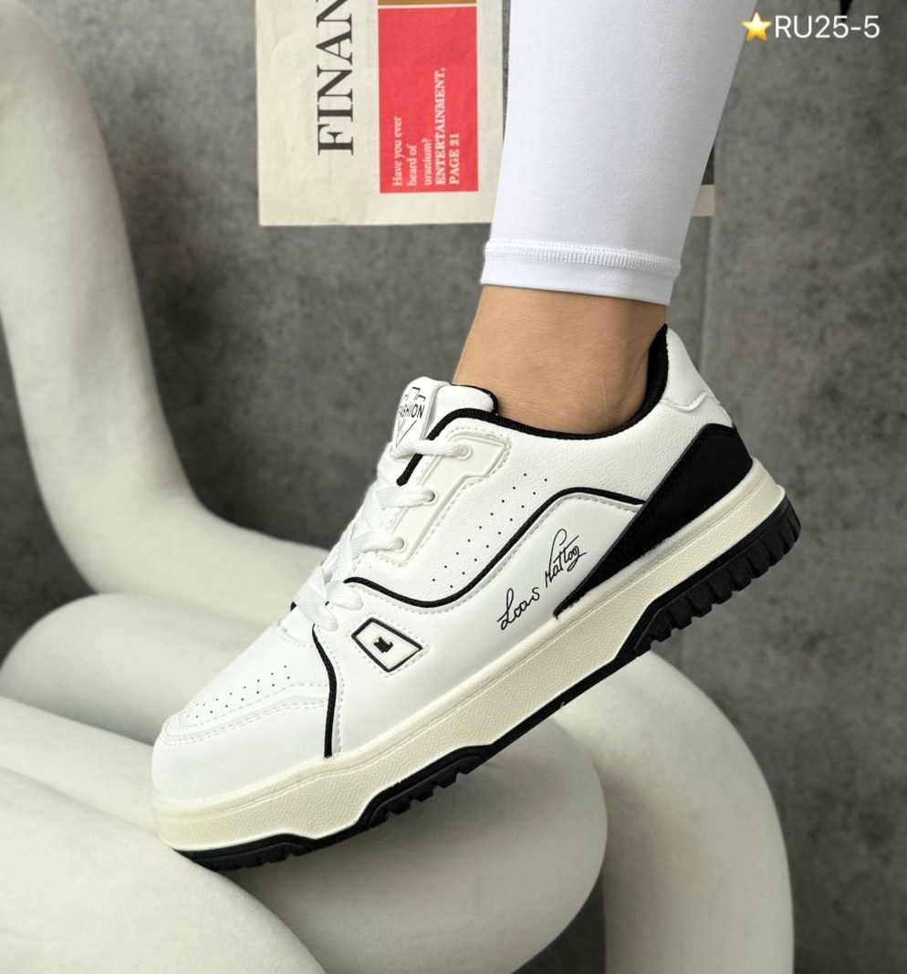 кроссовки женскиe,стильные кроссовки,,спортивная ,кроссовка