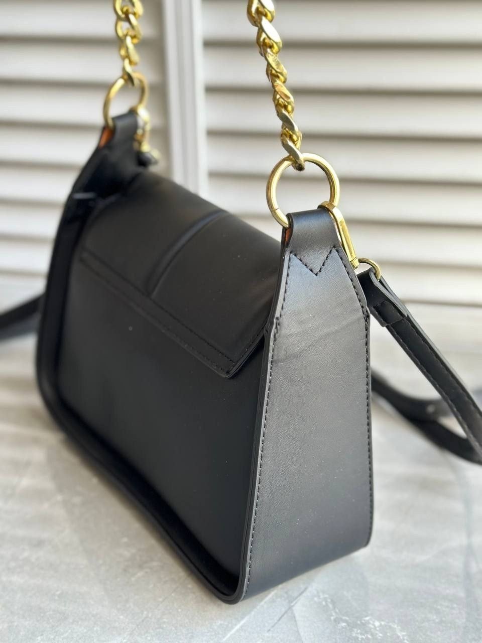 сумка,сумка женская,сумка с цепочкой,элегантная сумка,модная сумка