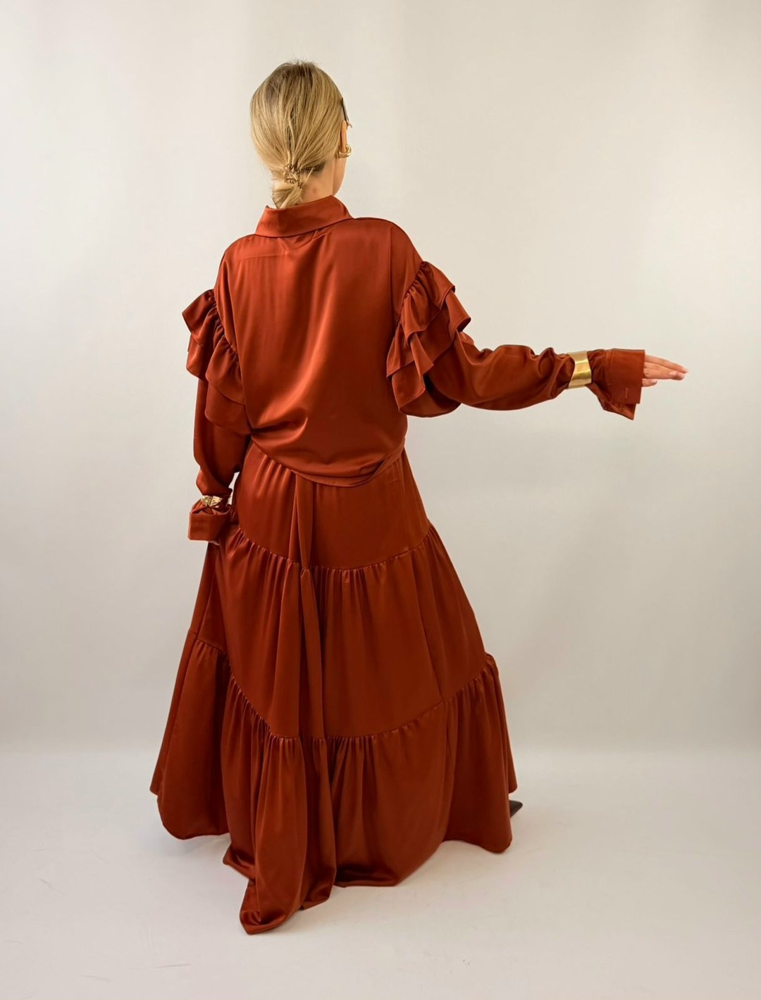 платье стильное,модное платье,платье,платье миди с оборками,платье с оборками