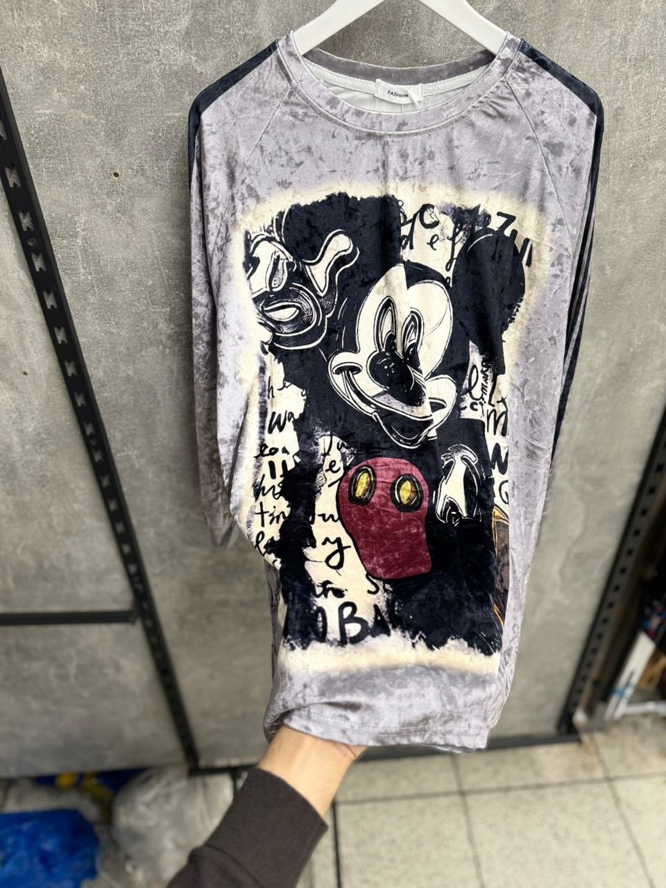 свитшот толстовка оверсайз микки маус со стразами,модные свитшоты,свитшот,свитшот женская,свитшот толстовка