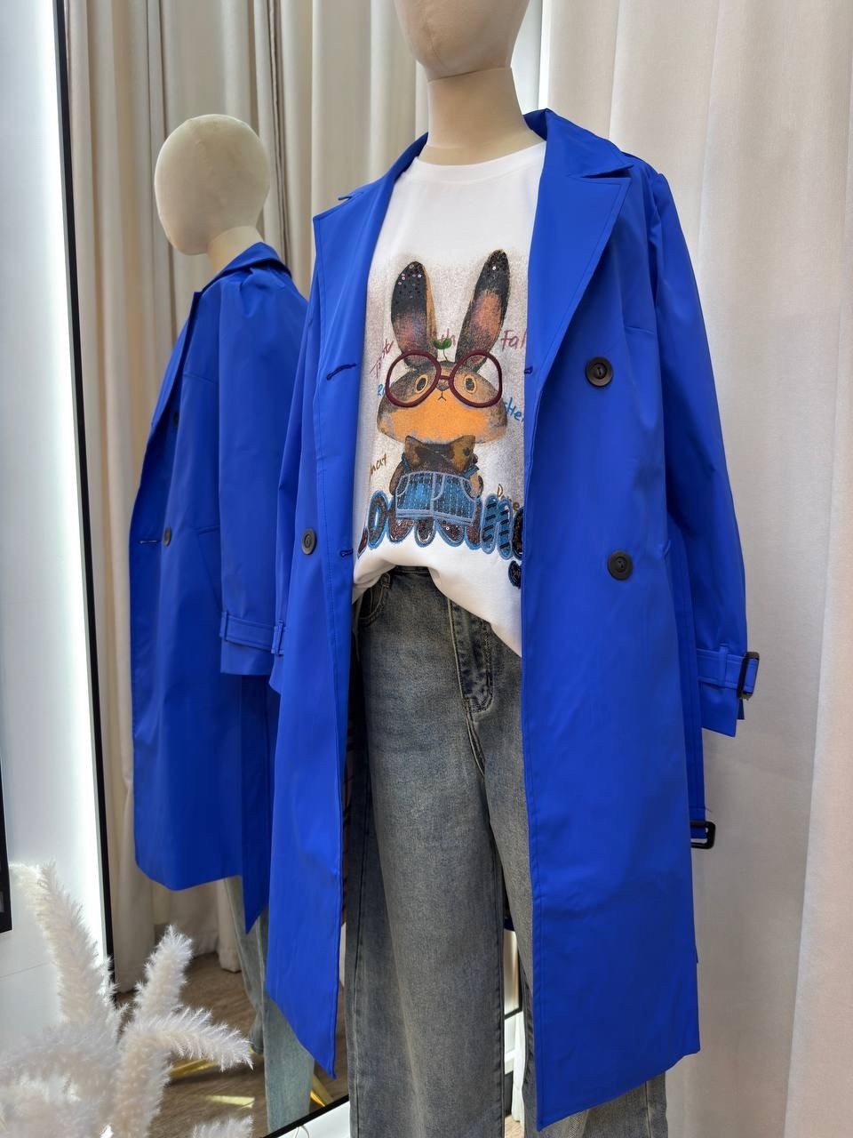 модное пальто,модные образы,пальто голубое,тренч плащ