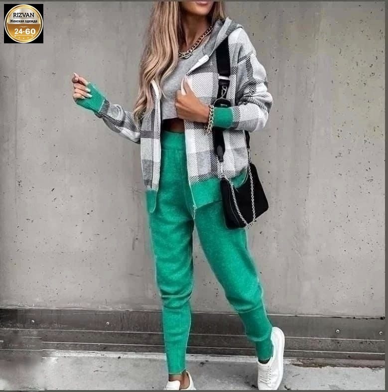 костюм тройка спорт шик,модные костюмы,костюм на флисе,спортивный костюм повседневный,трикотажные костюмы