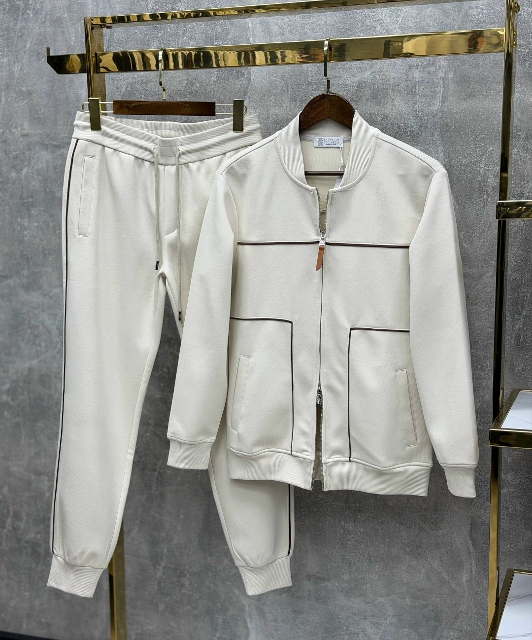 спортивный костюм brunello cucinelli,костюм спортивный,мужской спортивный костюм,мужской спортивный костюм brunello cucinelli,костюм спортивный prada