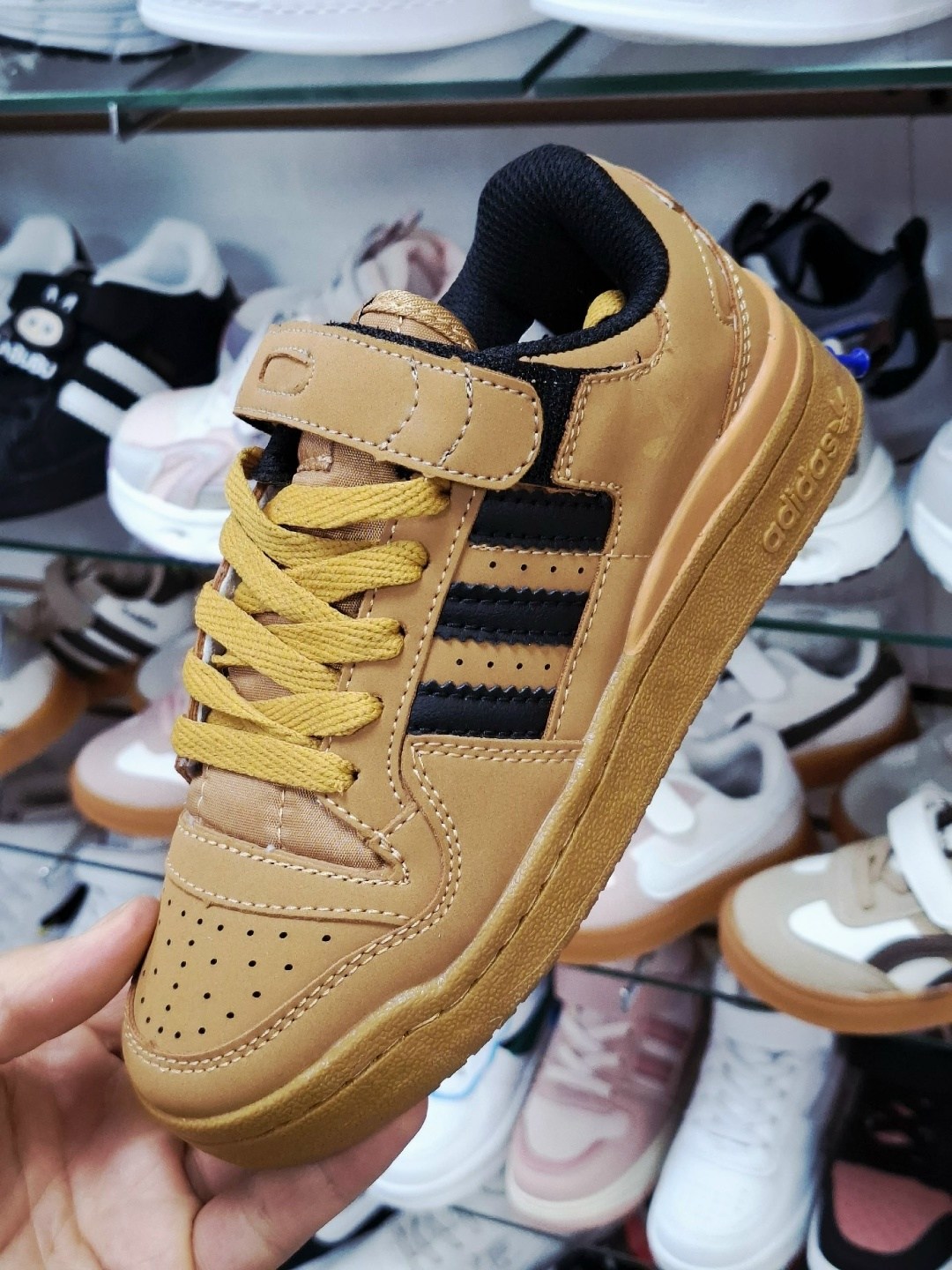 женские кроссовки adidas,кроссовки adidas,женские кроссовки,кроссовки adidas forum low цвет белый,кроссовки адидас женские