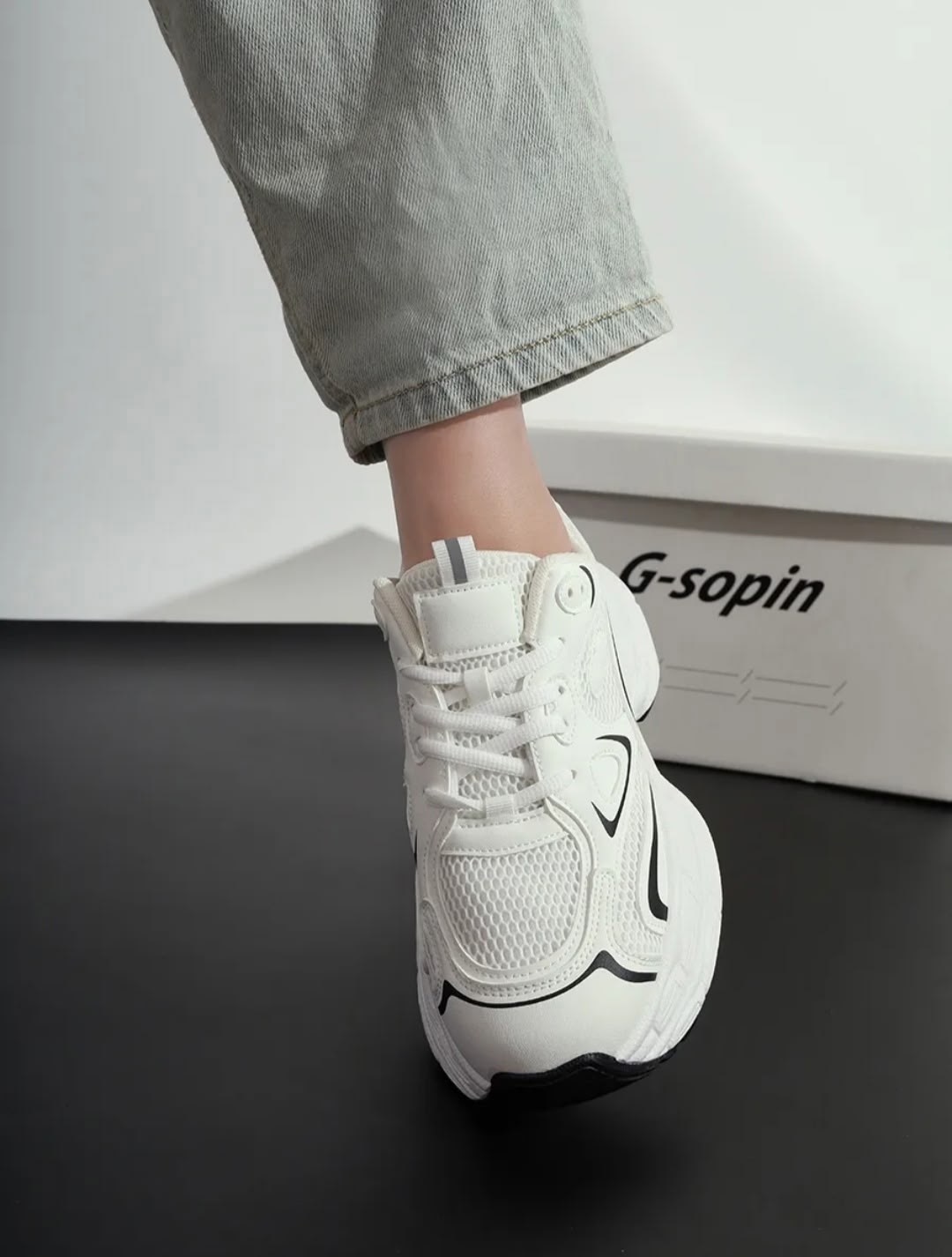 женские кроссовки,спортивная ,массивные кроссовки,кроссовки модные,стильные кроссовки