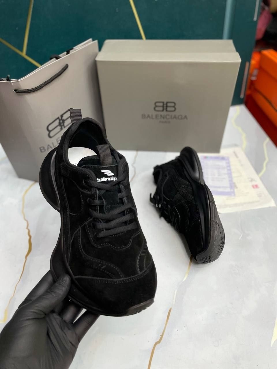 balenciaga кроссовки черные,кроссовки женские balenciaga,кроссовки balenciaga,кроссовки balenciaga triple s,кроссовки замшевые balenci@ga черные