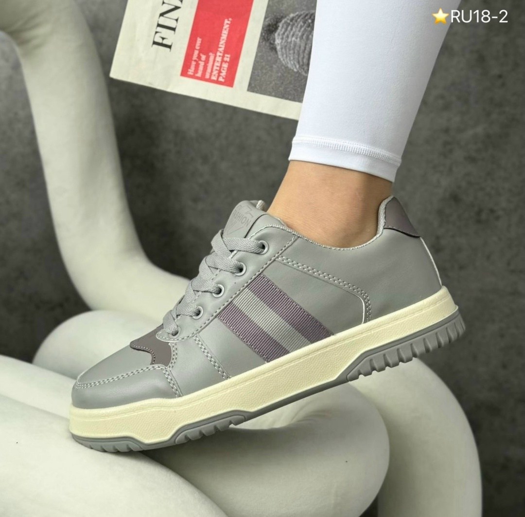 ,женские кроссовки,стильные кроссовки,серые кроссовки,спортивная