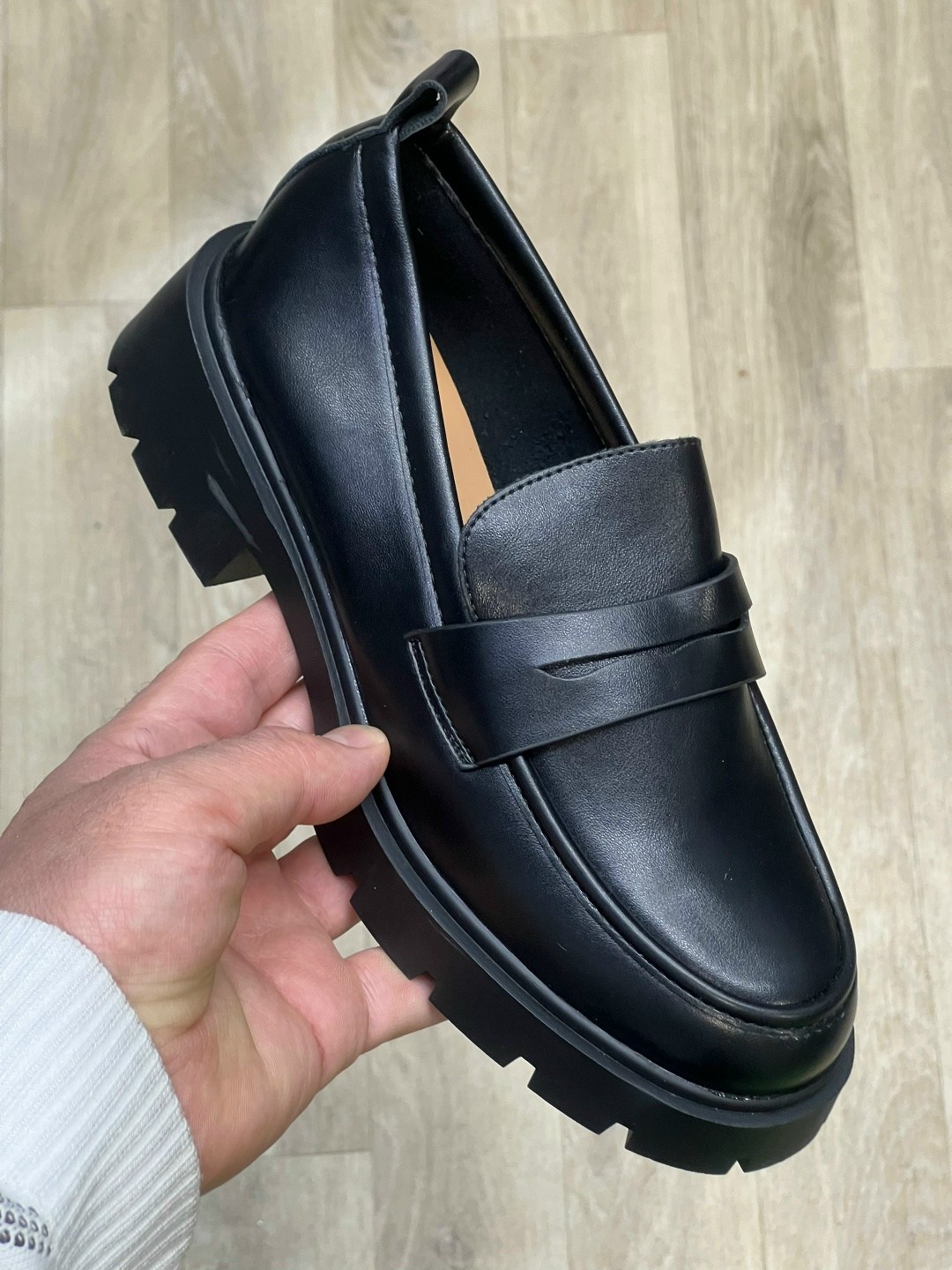 ,женские лоферы,лоферы модные,лоферы,лоферы женский черный