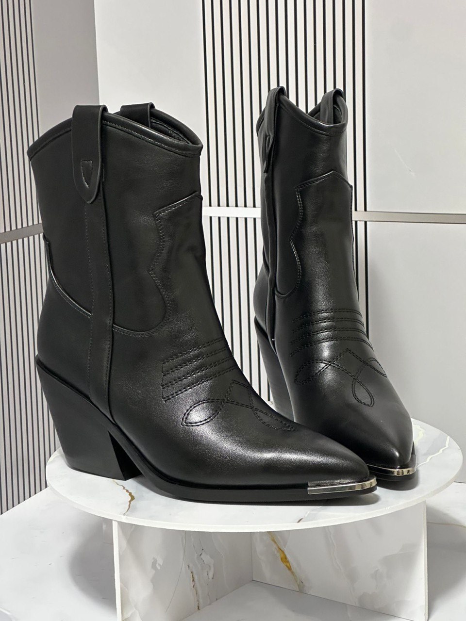 ,казаки женские,казаки  женская,ботильоны казаки,сапоги казаки