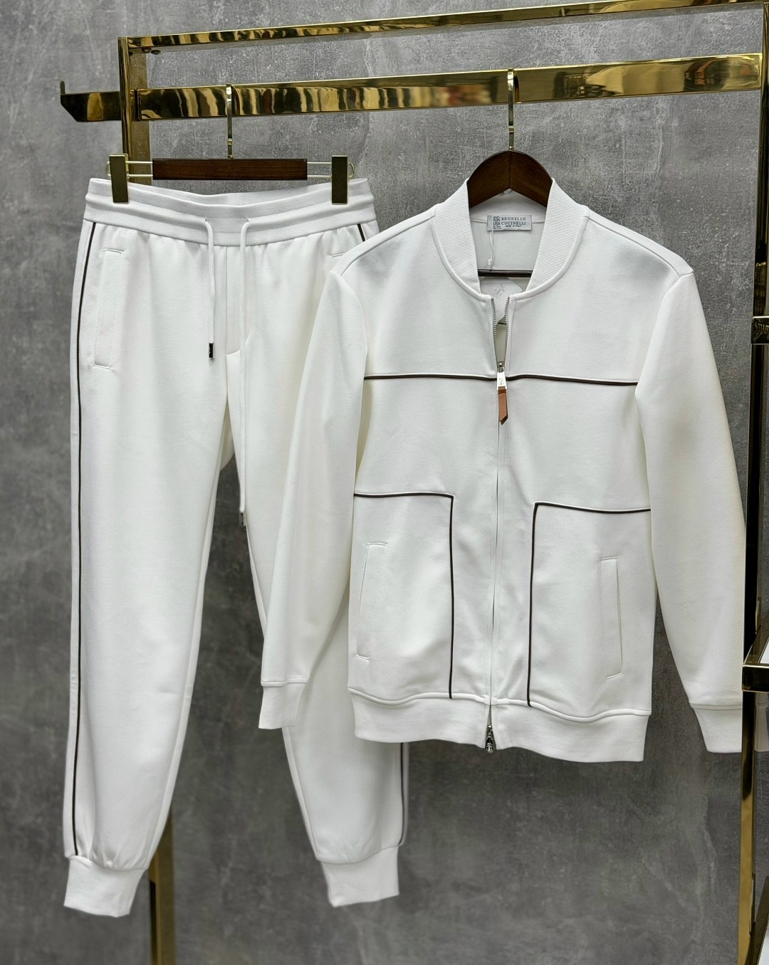 спортивный костюм brunello cucinelli,костюм спортивный,мужской спортивный костюм,мужской спортивный костюм brunello cucinelli,костюм спортивный prada