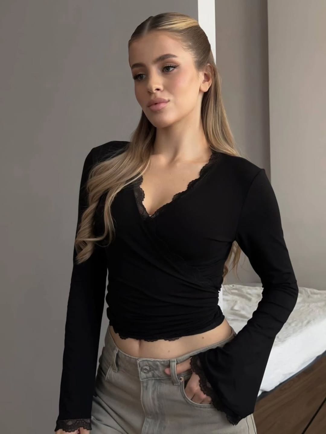 топы модные,топ женский,топ с кружевной отделкой,кружевная футболка,одежда женская