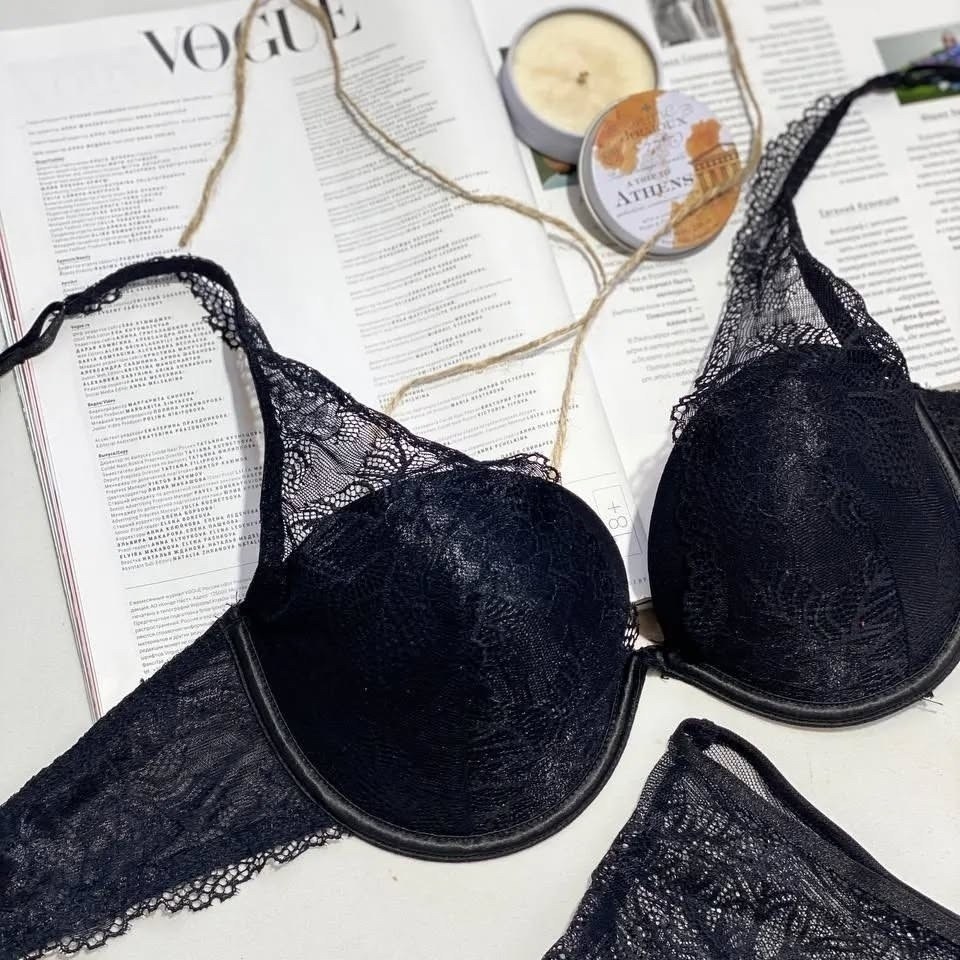 комплект нижнего женского белья,комплект нижнего белья,комплект нижнего белья черного,нижнее белье оптом,комплект нижнего белья кружевного