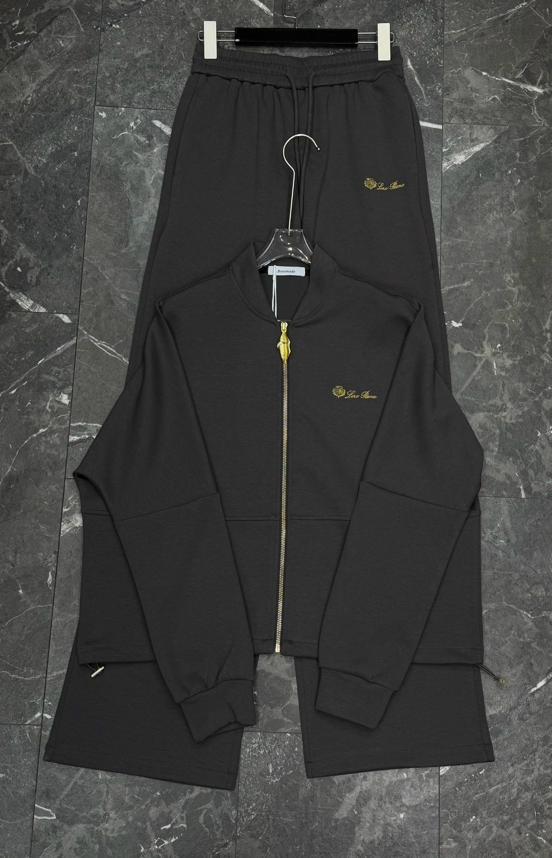 спортивный костюм женский,костюм женский,спортивный костюм,повседневный костюм,костюм женский тройка