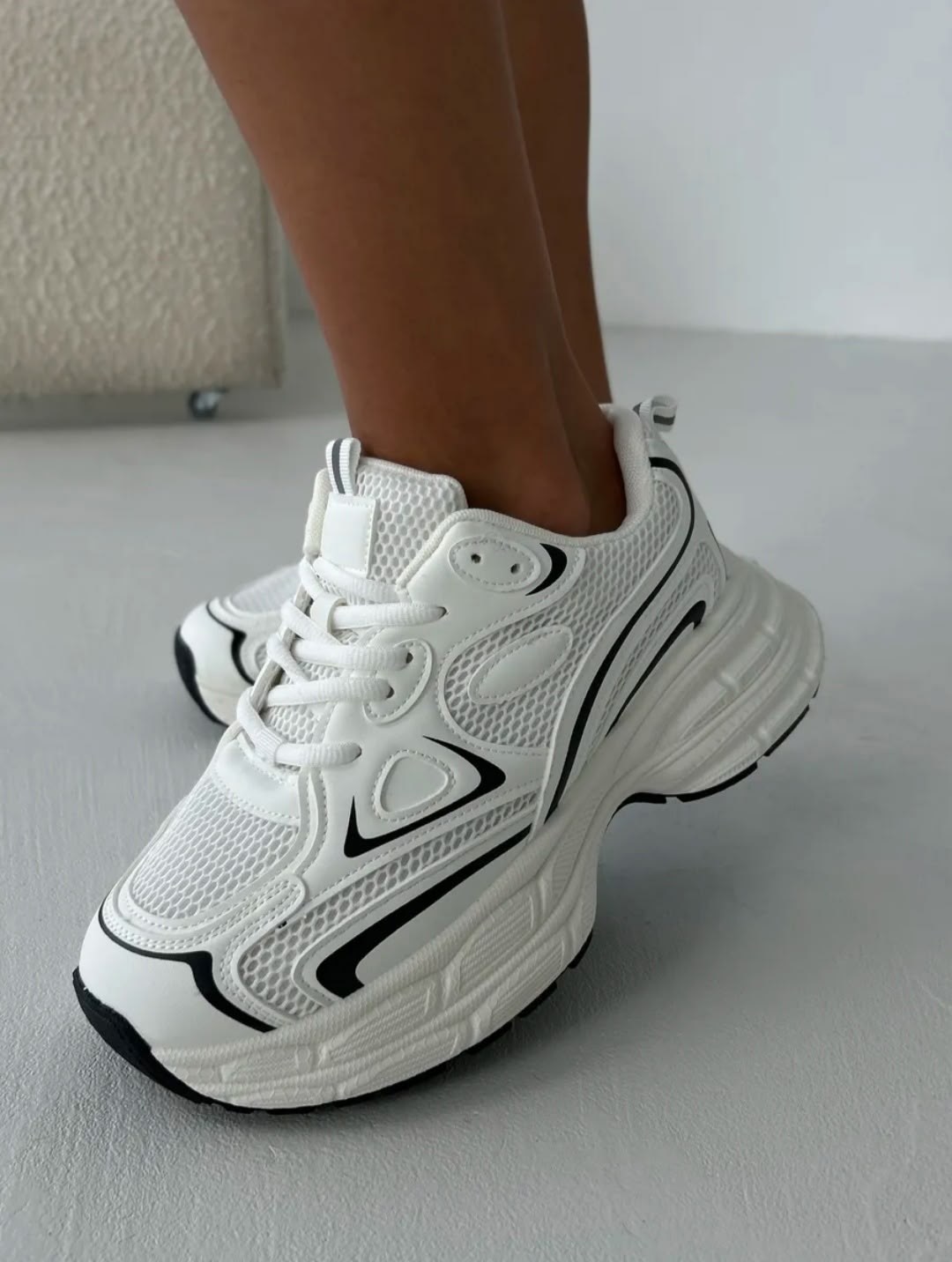 женские кроссовки,спортивная ,массивные кроссовки,кроссовки модные,стильные кроссовки
