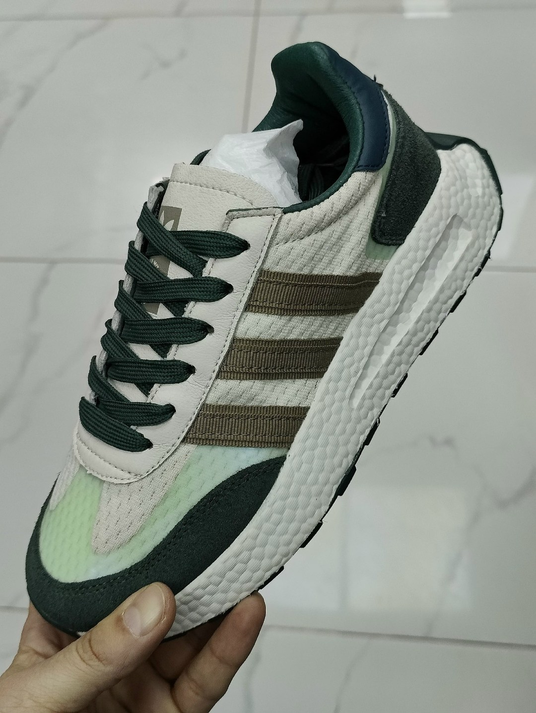 кроссовки adidas,кроссовки мужские adidas,кроссовки adidas retropy e 5,кроссовки adidas retropy,кроссы адидас