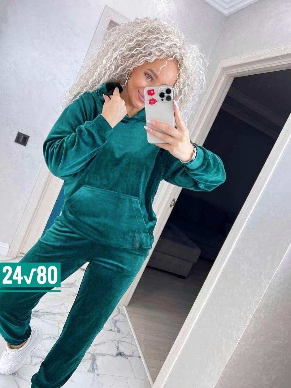 костюм спортивный велюровый,костюм велюровый,велюровые костюмы женские,спортивные костюм,женский спортивный костюм