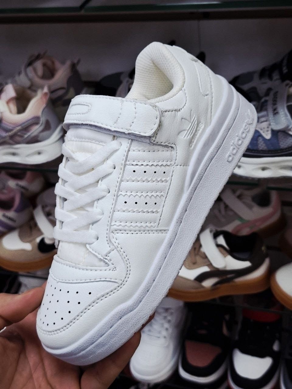 кроссовки adidas,,кроссовки мужские adidas,оригинальные кроссовки adidas,кроссовки адидас