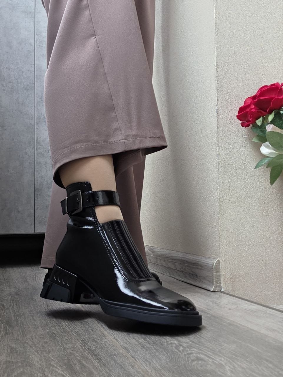 ,ботинки женские, женская,модные ботинки,ботинки женские лаковые