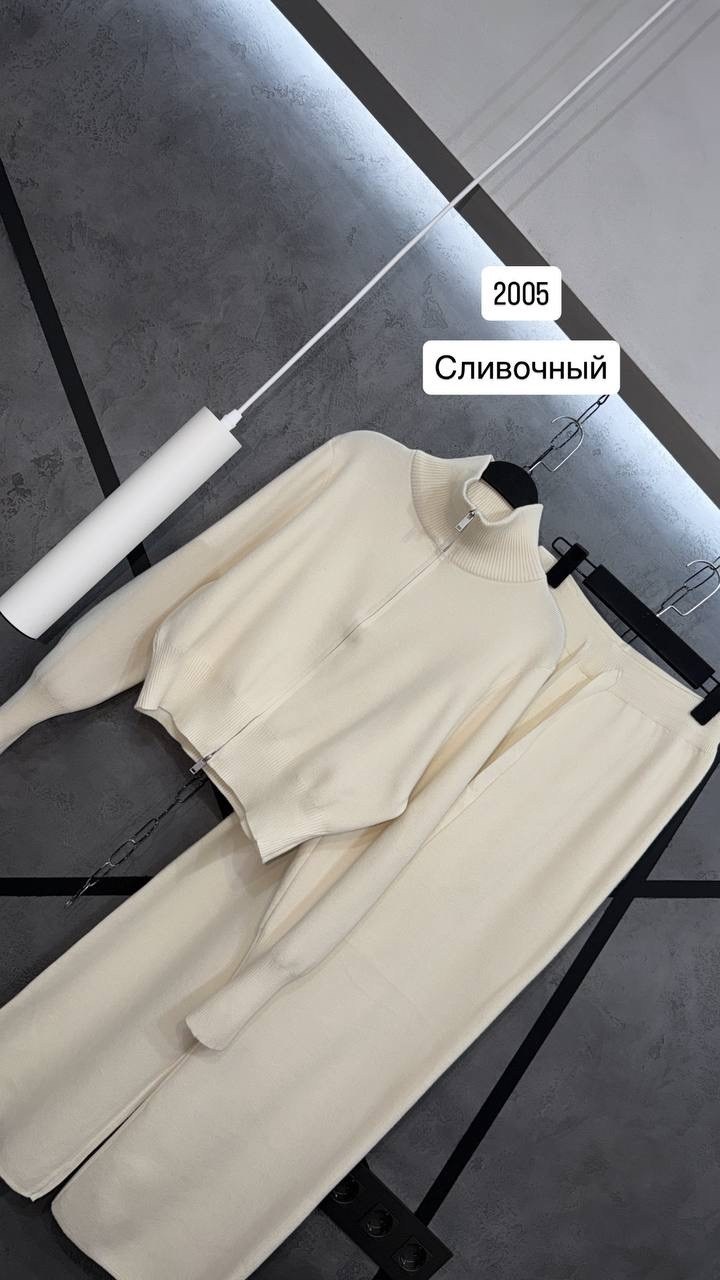 кашемировый костюм,костюм двойка кашемир,костюм трикотажный,кашемировый костюм лоро пиано,трикотажный костюм женский