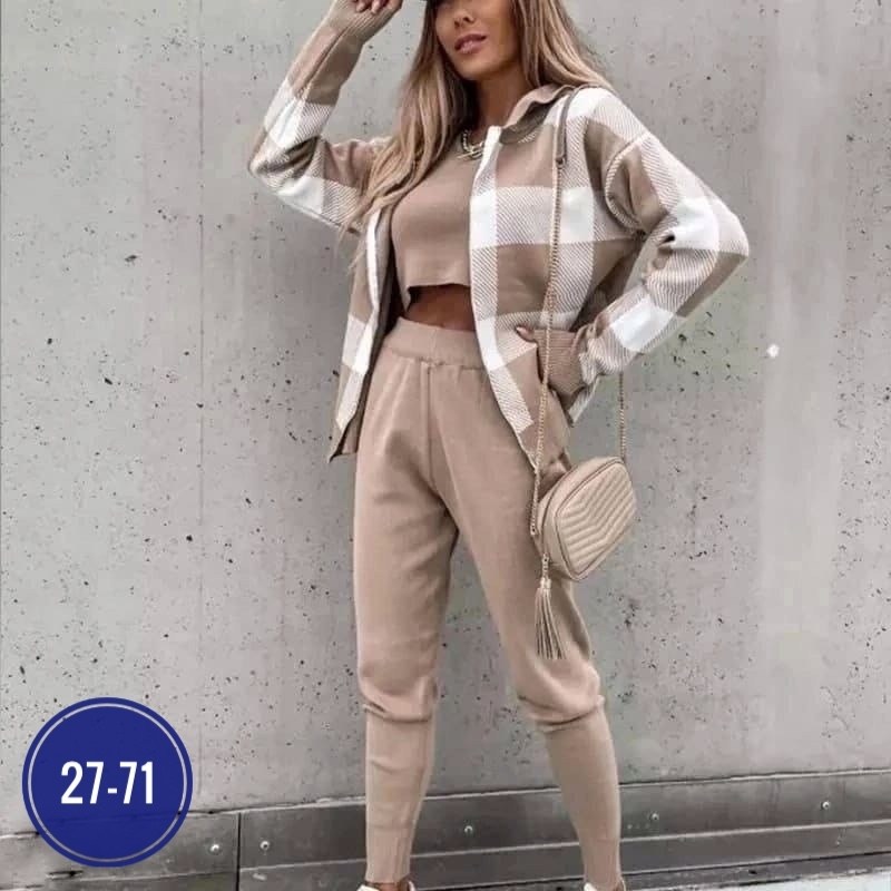 костюм тройка спорт шик,модные костюмы,костюм на флисе,костюм спортивный женский,женские костюмы