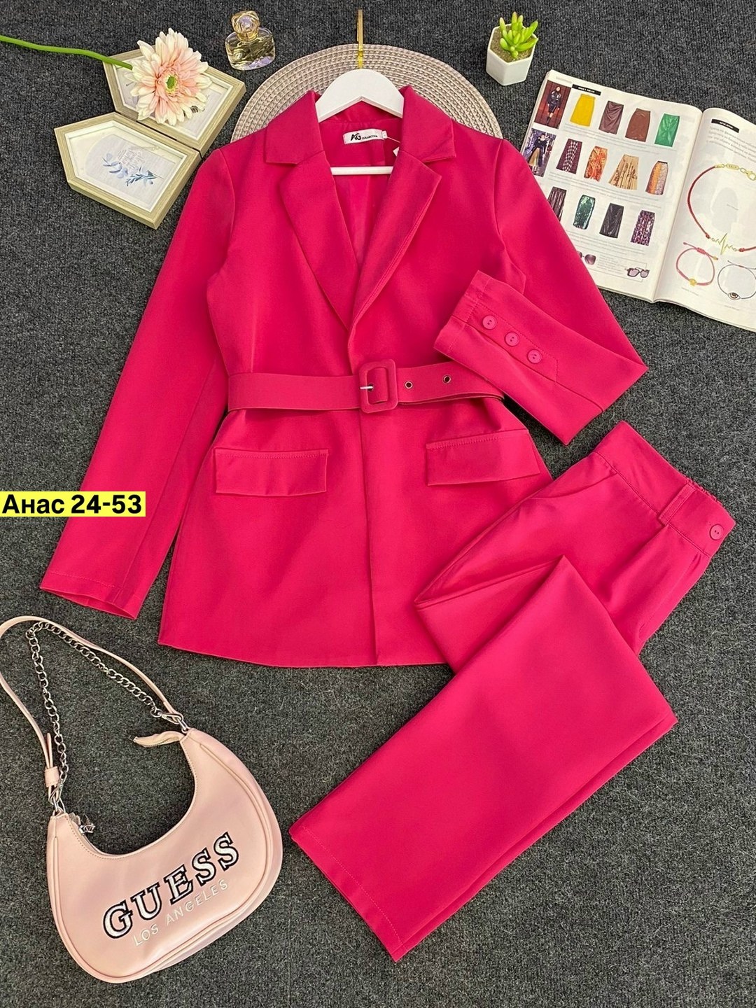 брючный костюм continental fashion 0211-07 фиолетовый,костюм женский,костюм женский фабрични пиджак классический с брюками,брючный костюм женский,фиолетовый костюм женский брючный