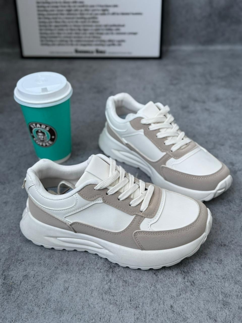 женские кроссовки,,массивные кроссовки,серые кроссовки,адидас кроссовки на толстой подошве белые