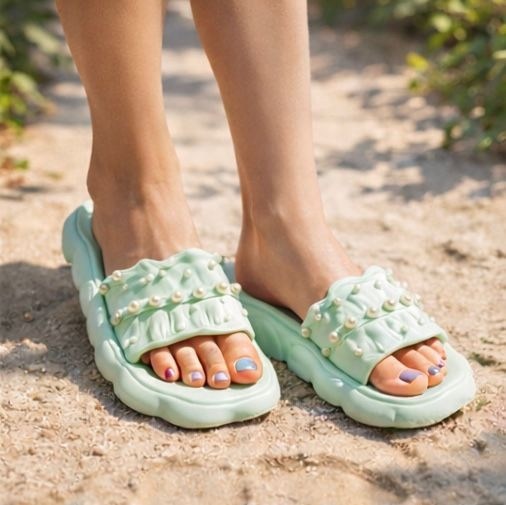 ,женские шлепанцы,шлепки женские гипанис,тапочки модные,летние тапочки