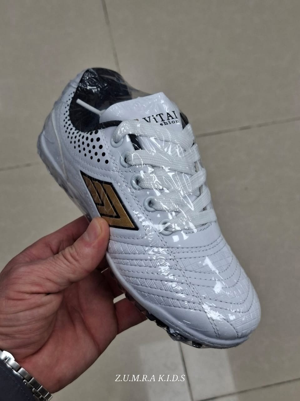 сороконожки для футбола demix,сороконожка для футбола,футбольная бутса,футбольная ,бутсы для футбола