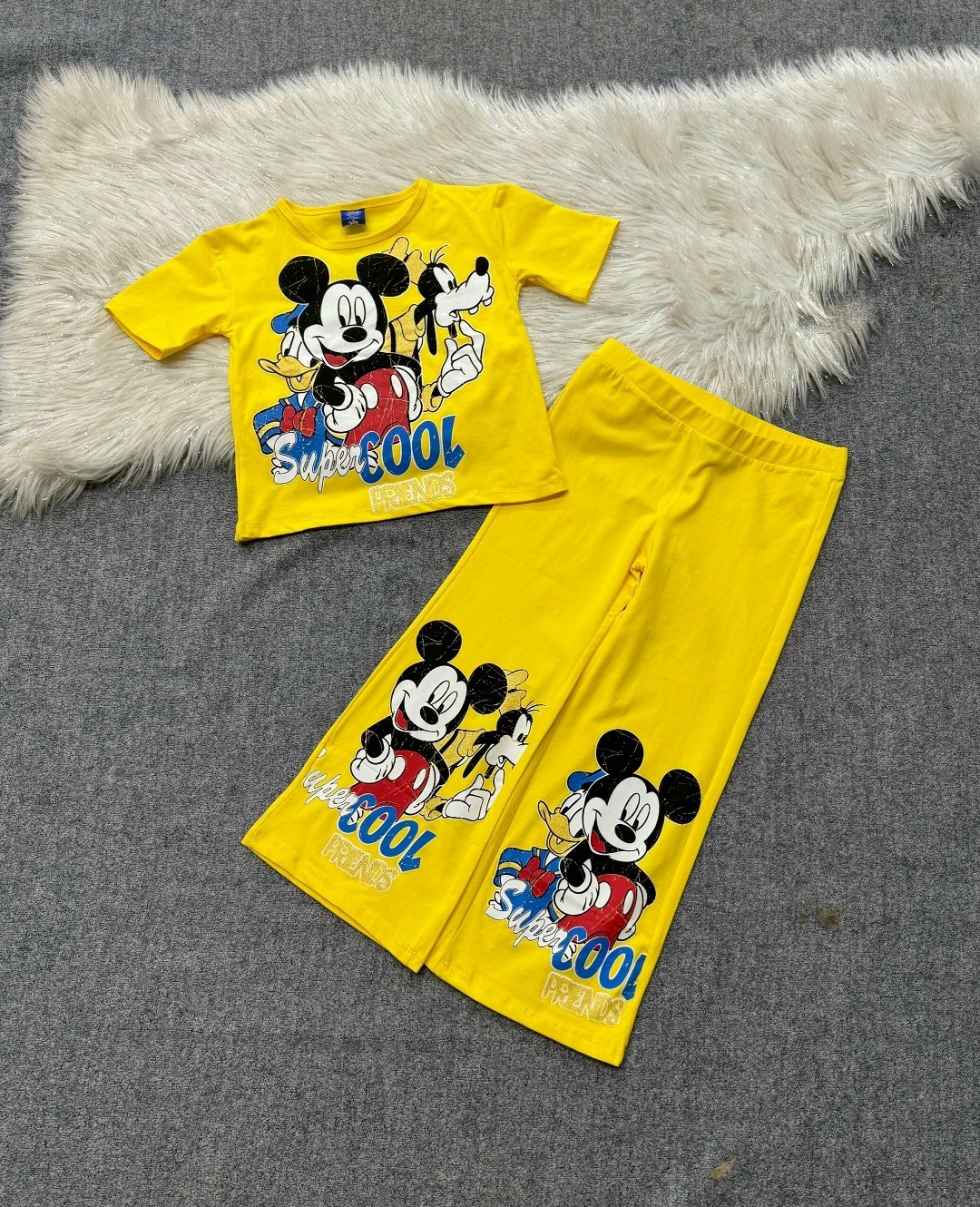 детские костюмы,костюм детский,костюм желтый,комплект одежды,одежда для девочек