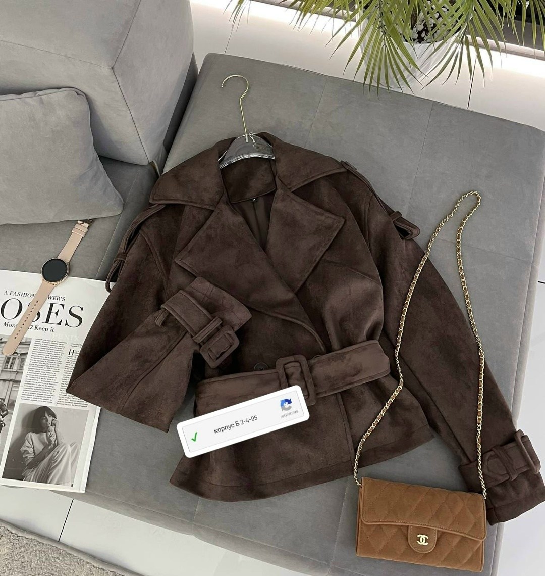 классическая коричневая замшевая женская куртка с поясом,куртка косуха замшевая коричневая с поясом tadari,шикарная двубортная замшевая куртка с поясом для женщин,замшевые куртки,замшевая куртка с поя