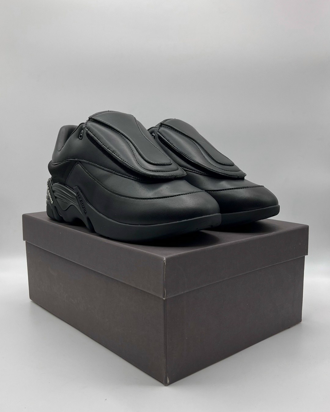 raf simons (runner) кроссовки ante,кроссовки raf simons anteir oversized sneaker,кроссовки raf simons antei,кроссовки raf simons (runner) antei чёрный,raf simons antei black