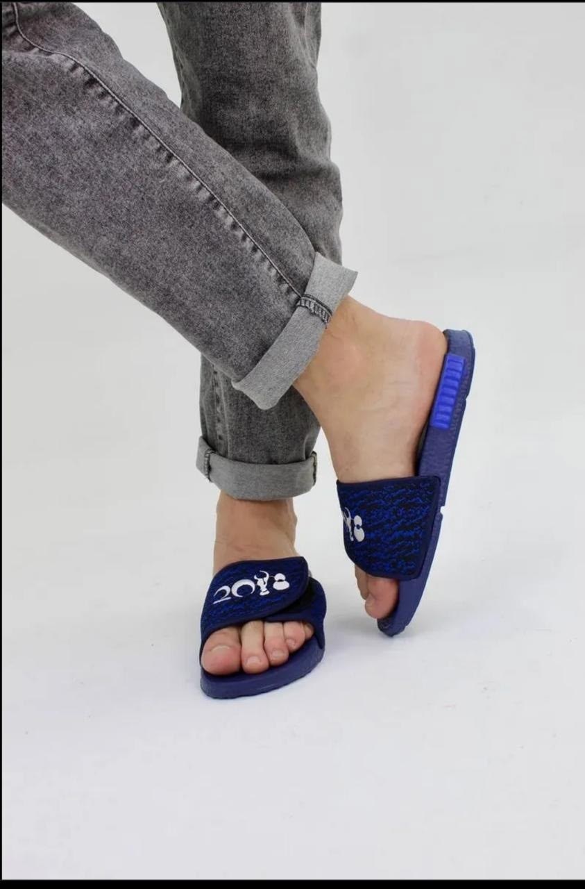 ,мужские шлепанцы,женские шлепанцы,модные шлепанцы,летние шлепанцы