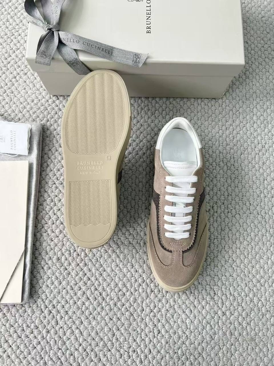 brunello cucinelli кроссовки,кеды brunello cucinelli,замшевые кроссовки brunello cucinelli,кроссовки бежевые,кеды брендовые